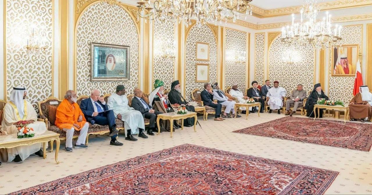 Mahabrahmrishi Shree Kumar Swami Ji at Bahrain Dialogue Forum in Manama 3-4 November 2022